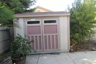 10541 Cherise Way, Stockton, CA 95209 - Photo 32