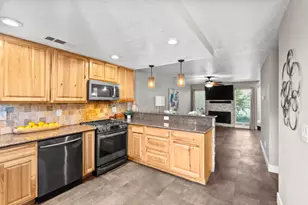 2132 Mt Vernon Dr, Modesto, CA 95350 - Photo 1