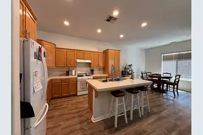 2271 Corsico Court, Los Banos, CA 93635 - Photo 10