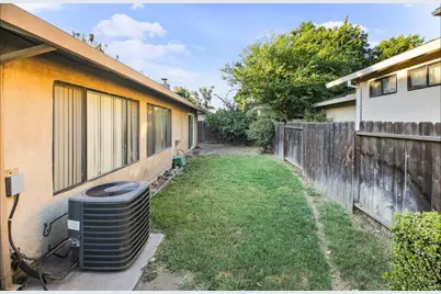 9812 Sandy Creek Way, Stockton, CA 95209 - Photo 28