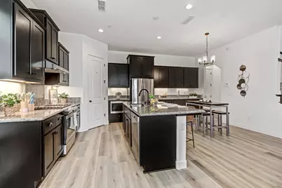 2352 Bronze Star Way, Sacramento, CA 95818 - Photo 6