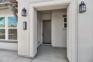 2352 Bronze Star Way, Sacramento, CA 95818 - Photo 2