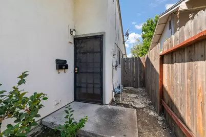 6827 Shiloh Court, Stockton, CA 95219 - Photo 4