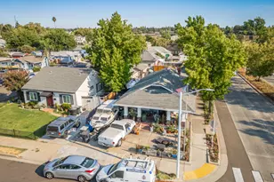 224 Pleasant St, Roseville, CA 95678 - Photo 2