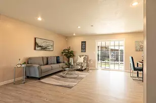 790 Hillsdale Dr, Turlock, CA 95382 - Photo 8