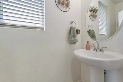 377 Shafer Avenue, Merced, CA 95348 - Photo 4