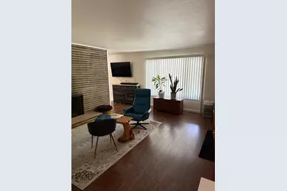 5716 Lonsdale Drive, Sacramento, CA 95822 - Photo 2