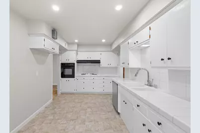 4907 Crestview Drive, Carmichael, CA 95608 - Photo 16