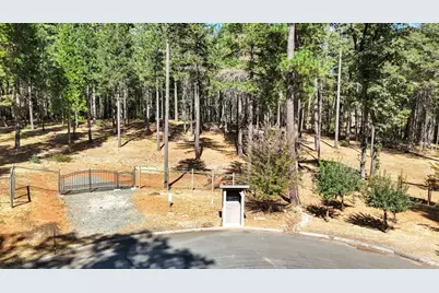 13821 Golden Lily Court, Grass Valley, CA 95945 - Photo 8