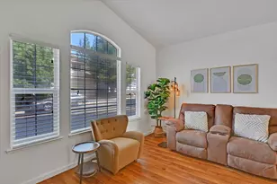 8121 Deer Spring Cir, Antelope, CA 95843 - Photo 12