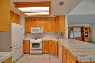 1526 Brookside Dr, Manteca, CA 95336 - Photo 14