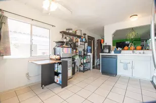 Tiki Ln, Sacramento, CA 95828 - Photo 10