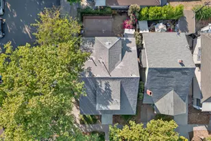 2130 26th St, Sacramento, CA 95818 - Photo 48