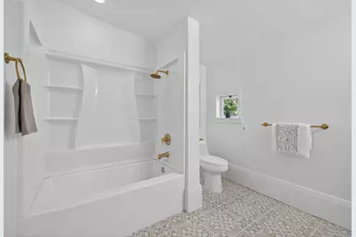 2130 26th Street, Sacramento, CA 95818 - Photo 36