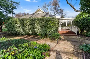 43120 Montgomery Ave, Davis, CA 95618 - Photo 2