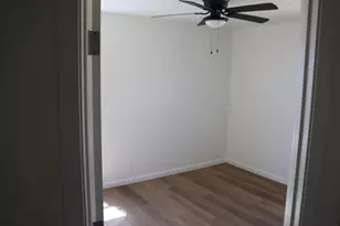 5380 49th St, Sacramento, CA 95820 - Photo 14