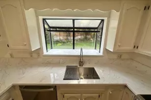 2400 Dutchollow Ct, Modesto, CA 95356 - Photo 12