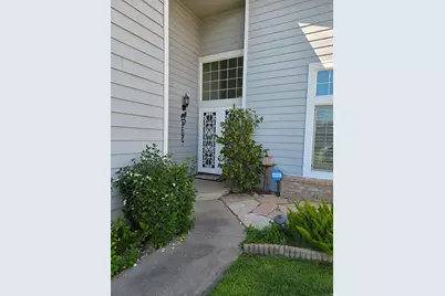 8216 Exbourne Circle, Sacramento, CA 95828 - Photo 4