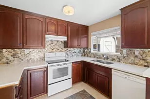 2208 Shameran St, Stockton, CA 95210 - Photo 14