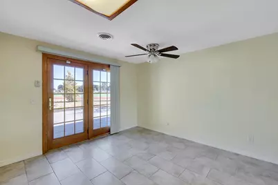 4294 Lever Avenue, Olivehurst, CA 95961 - Photo 16