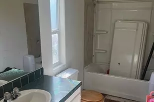 Bentley Ave, Sacramento, CA 95823 - Photo 14