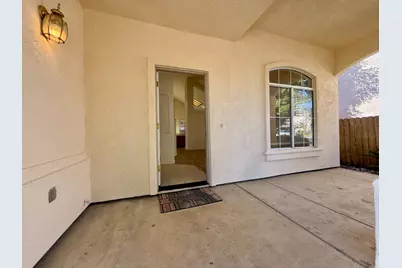 1914 Picasso Way, Stockton, CA 95206 - Photo 2