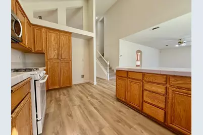 1914 Picasso Way, Stockton, CA 95206 - Photo 8