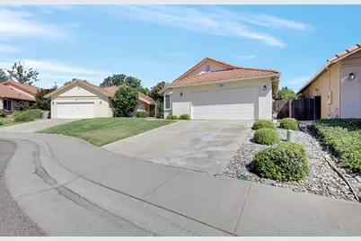 100 Aruba Circle, Sacramento, CA 95823 - Photo 1