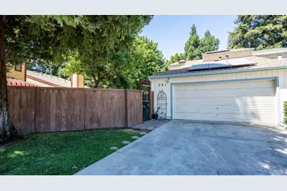 391 Scenic Place, Manteca, CA 95337 - Photo 1