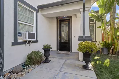 432 Meadow Creek Drive, Patterson, CA 95363 - Photo 4