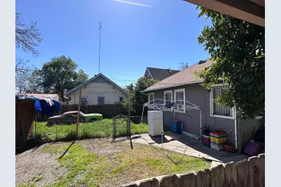 1554 S San Joaquin Street, Stockton, CA 95206 - Photo 12