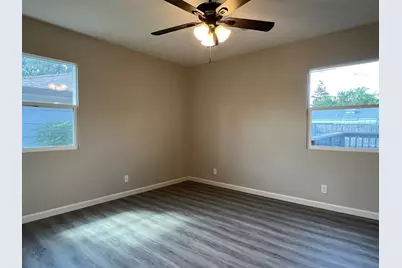 2071 W Sonoma Avenue, Stockton, CA 95204 - Photo 14