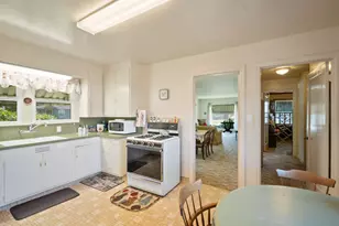 929 Capistrano Dr, Salinas, CA 93901 - Photo 18