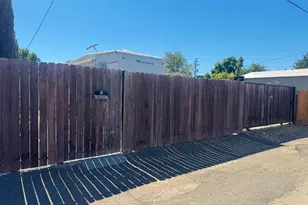 820 J St, Los Banos, CA 93635 - Photo 24