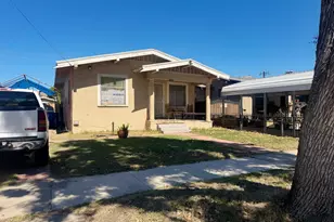 820 J St, Los Banos, CA 93635 - Photo 2