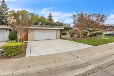 61 Saratoga Circle, Sacramento, CA 95864 - Photo 2
