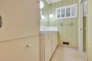 61 Saratoga Cir, Sacramento, CA 95864 - Photo 32