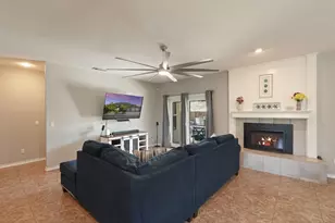 2432 W Vine St, Lodi, CA 95242 - Photo 8