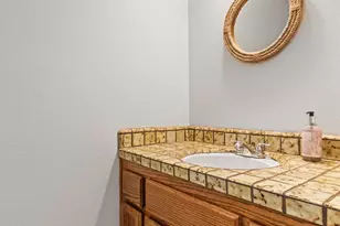 4027 Hollow Wood Ct, Carmichael, CA 95608 - Photo 22