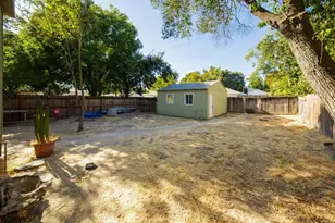 303 E Arcade St, Stockton, CA 95204 - Photo 24