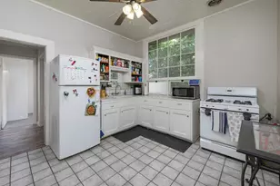 303 E Arcade St, Stockton, CA 95204 - Photo 12