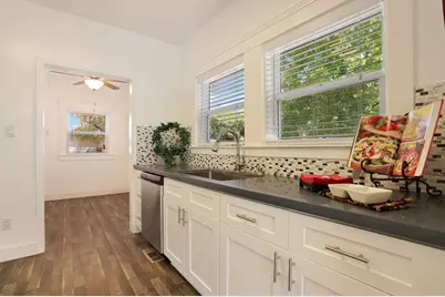 705 W Elm Street, Stockton, CA 95204 - Photo 8