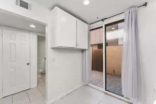 709 Woodside Ln E, Sacramento, CA 95825 - Photo 8