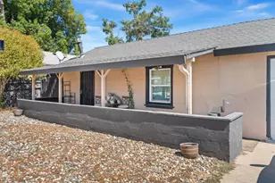 2436 Connie Dr, Sacramento, CA 95815 - Photo 8
