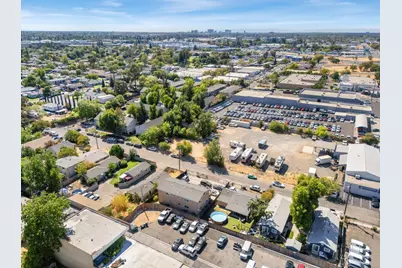 2436 Connie Drive, Sacramento, CA 95815 - Photo 14