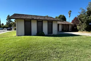 916 Springoak Way, Stockton, CA 95209 - Photo 2