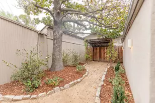 2229 24th St, Sacramento, CA 95818 - Photo 30