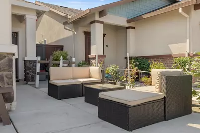 668 Flagstone Drive, Stockton, CA 95206 - Photo 2