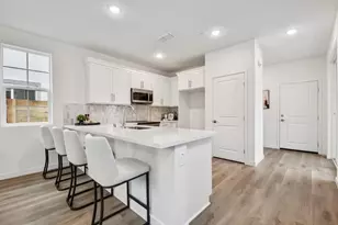 6451 Jacinto Ave, Sacramento, CA 95823 - Photo 8