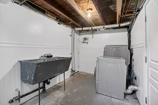 811 18th St, Sacramento, CA 95811 - Photo 40